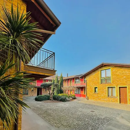 Apartman Easy Airport - Sleep &fly Bergamo