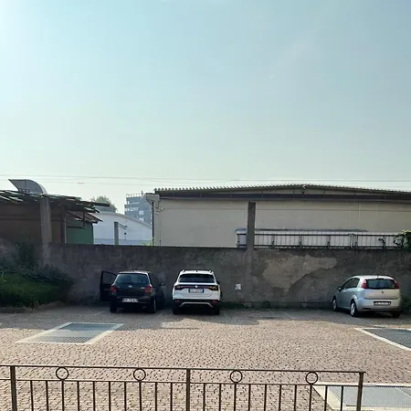 Easy Airport - Sleep &fly Appartamento *