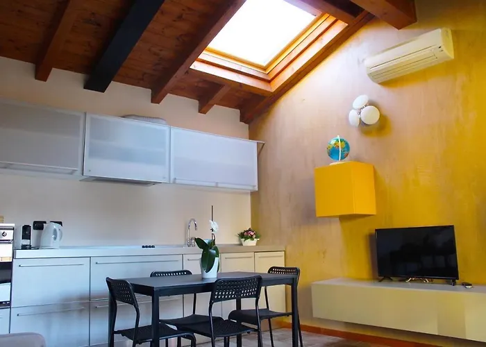 Easy Airport - Sleep &fly * ベルガモ