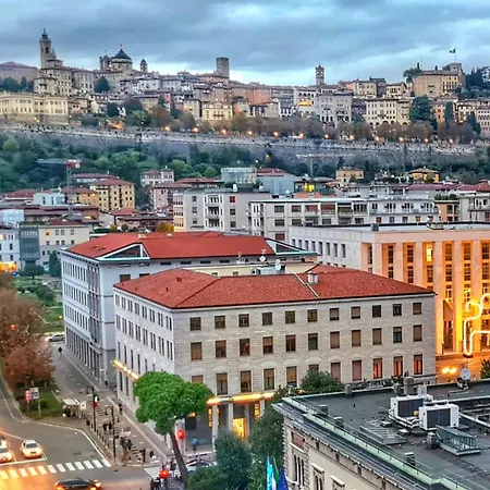 Easy Airport - Sleep &fly Lägenhet Bergamo